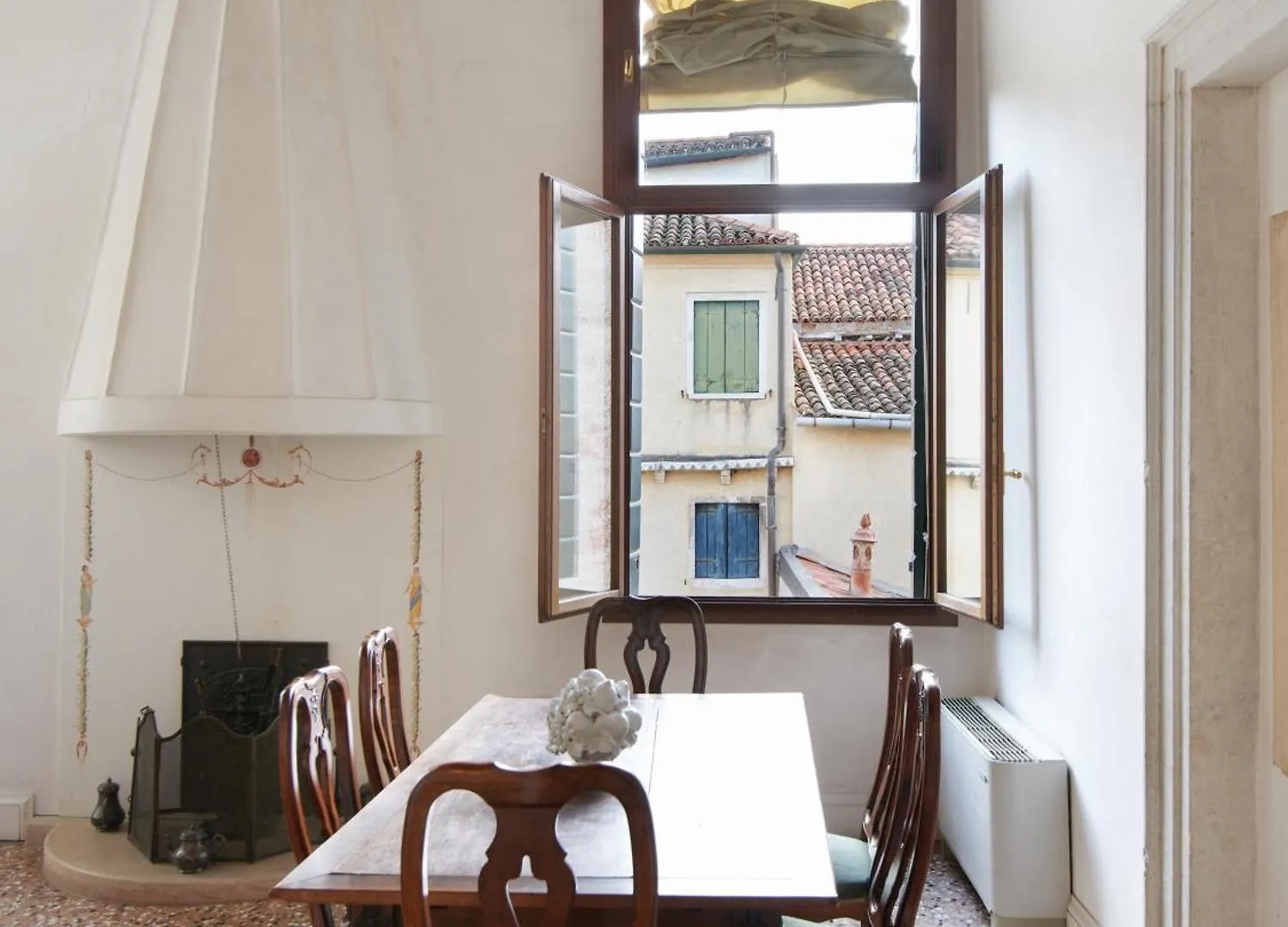 Aparthotel Palazzo Contarini Della Porta Di Ferro Wenecja